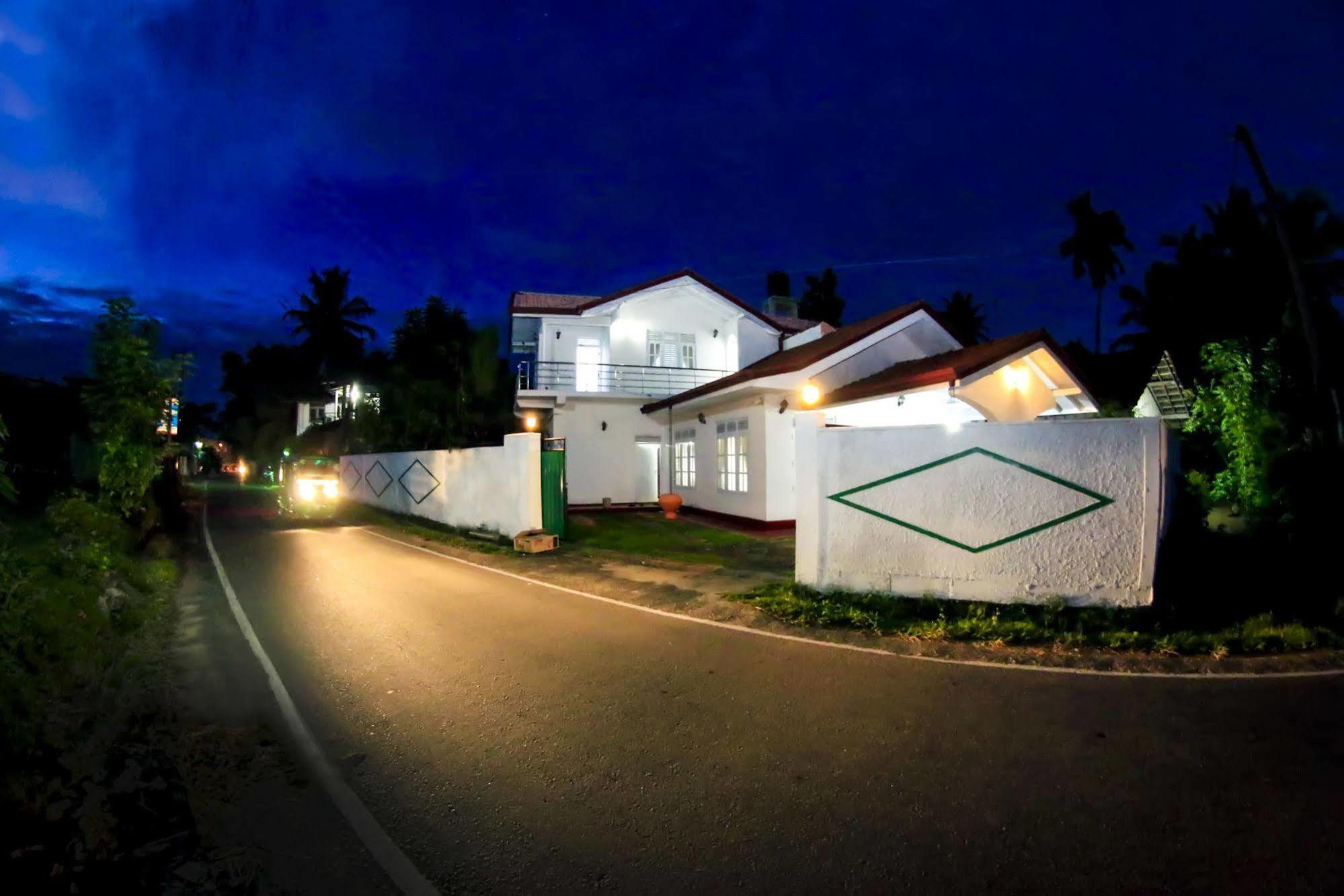 White Villa Weligama Exteriör bild